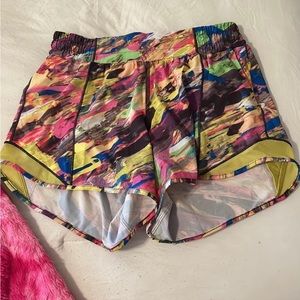 COPY - Lululemon Hotty Hot shorts